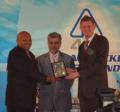 Didi recieving the award